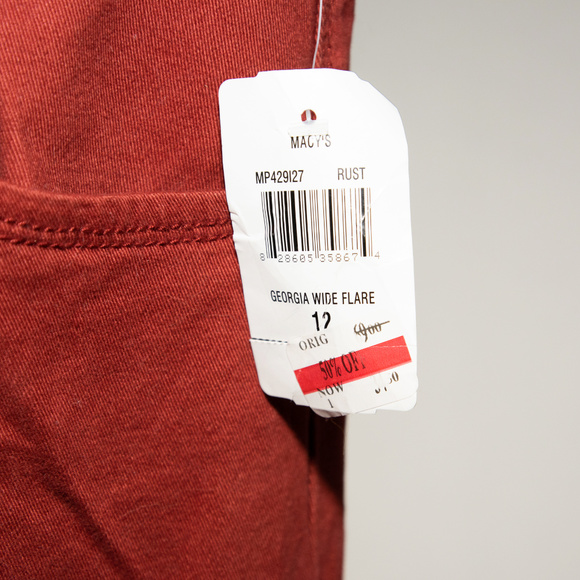 New red Blossom & Clover flare jeans - Picture 3 of 4